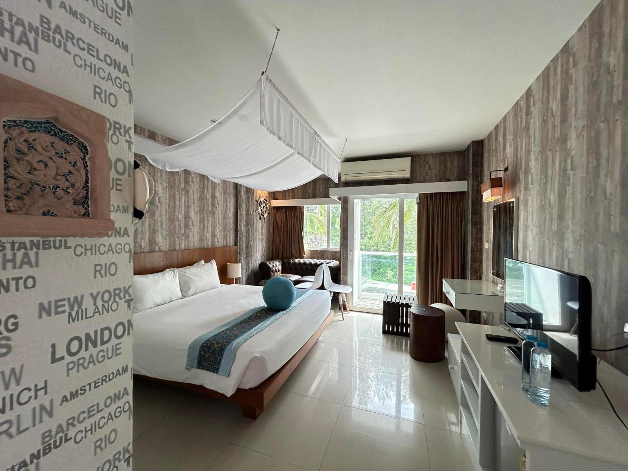 Benyada Lodge - Surin Beach Esterno foto