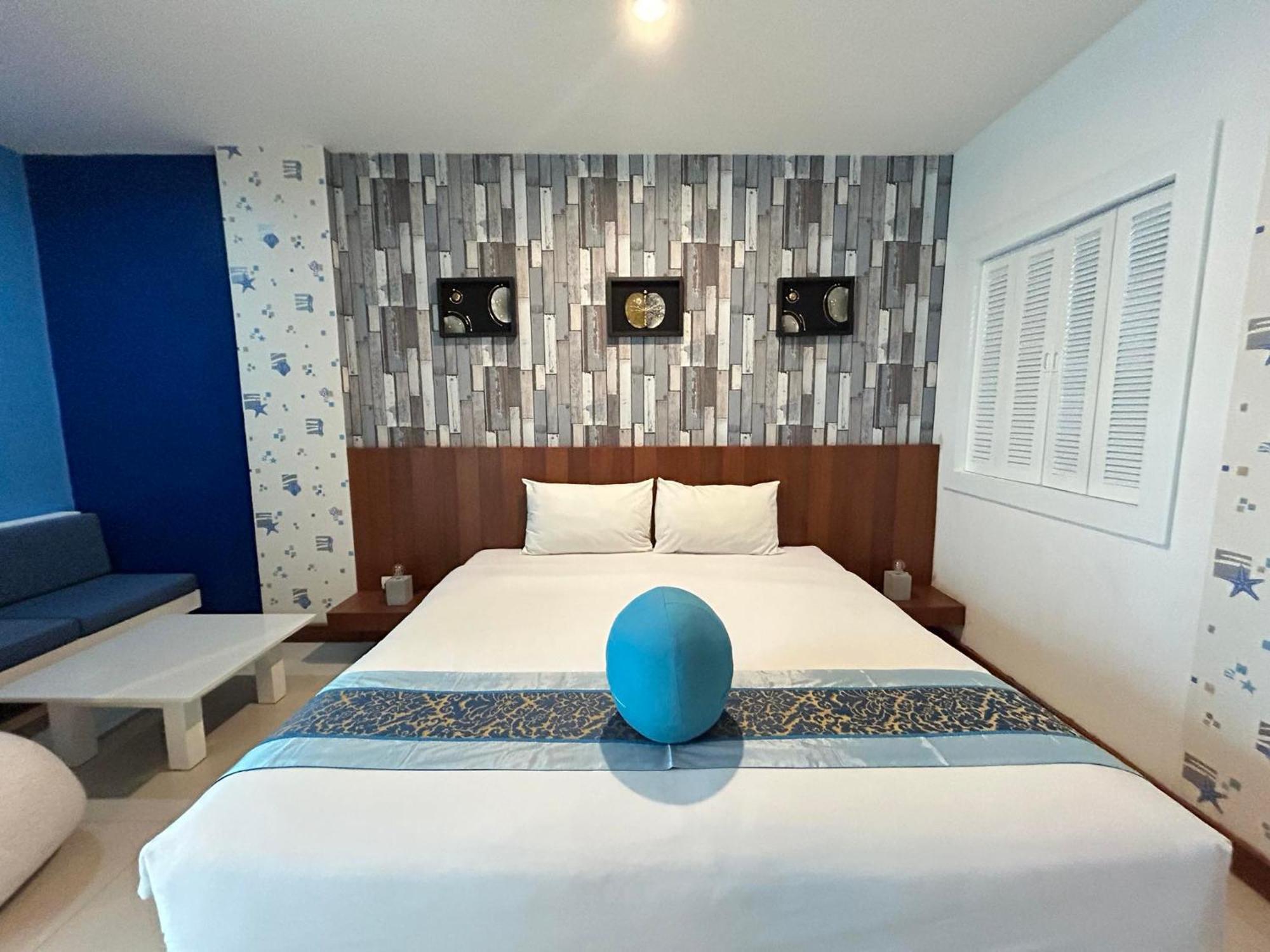 Benyada Lodge - Surin Beach Esterno foto